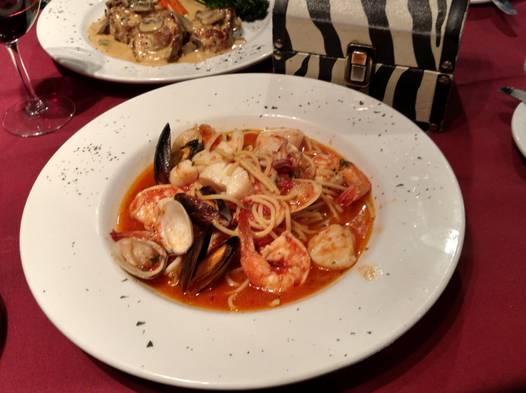 Smyrna餐馆和美食-La Tavola Ristorante Italiano