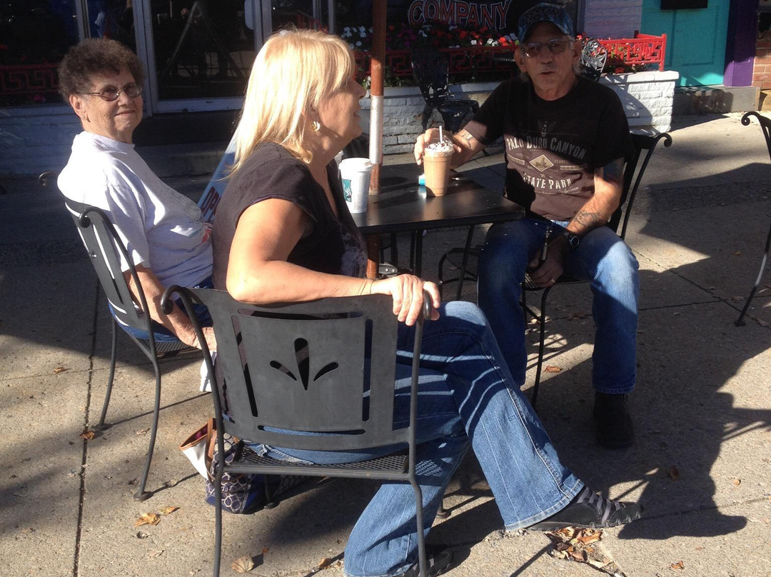 Alexandria餐馆和美食-Village Coffee Company