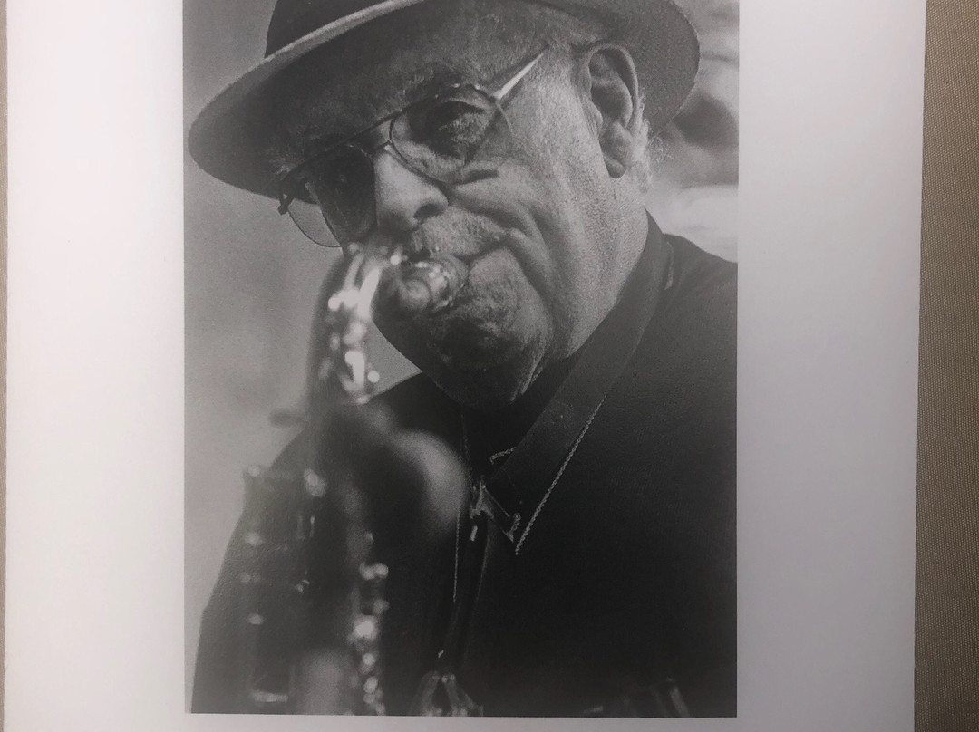 Bach Dancing & Dynamite Society-半月湾必去景点