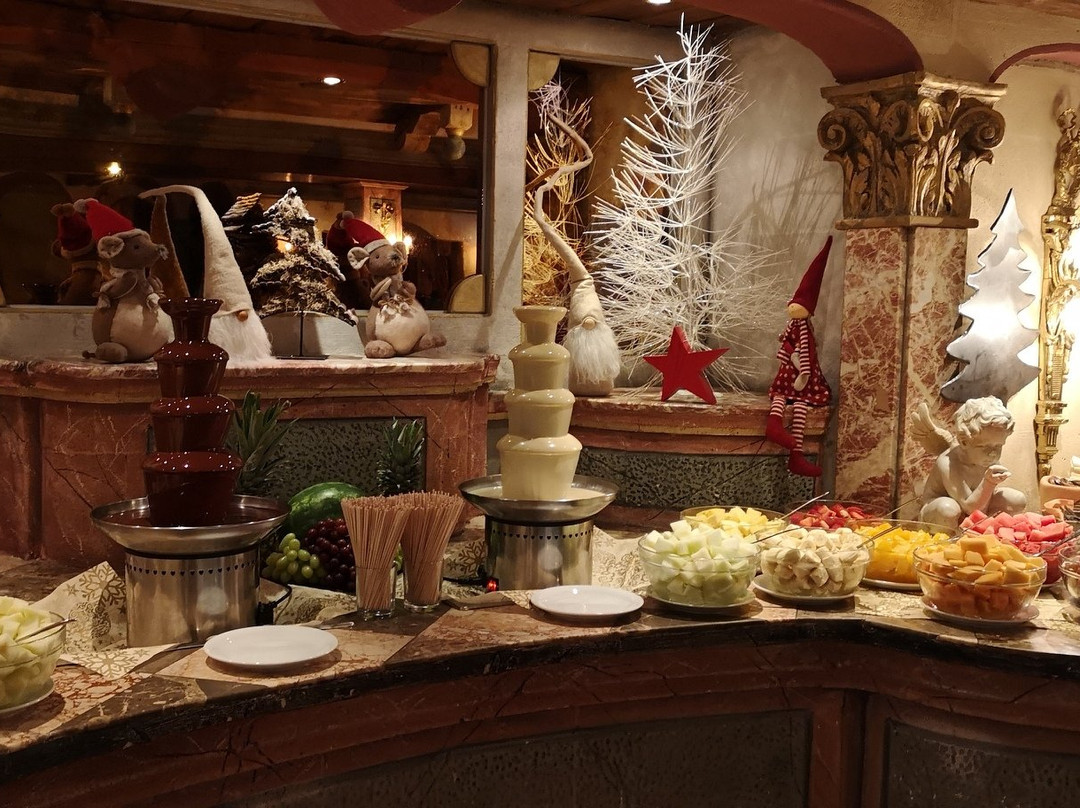 My AVA All In Family Hotel主图