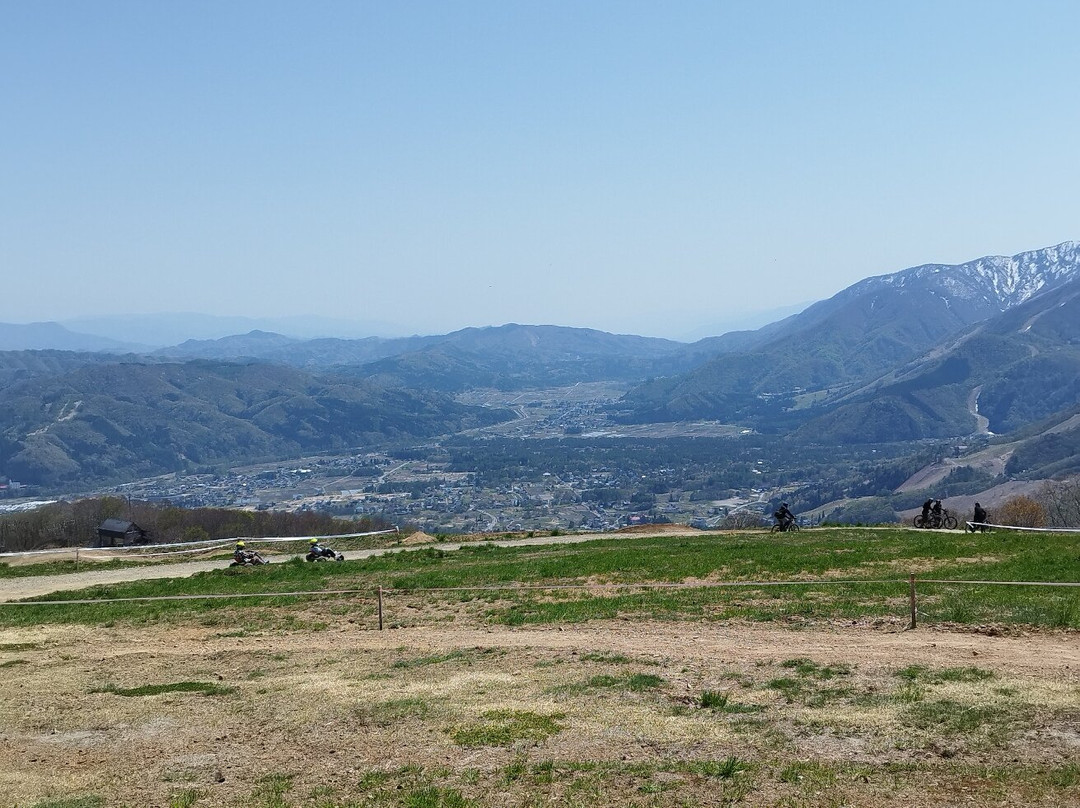 Hakuba Iwatake Mountain Resort景点图片