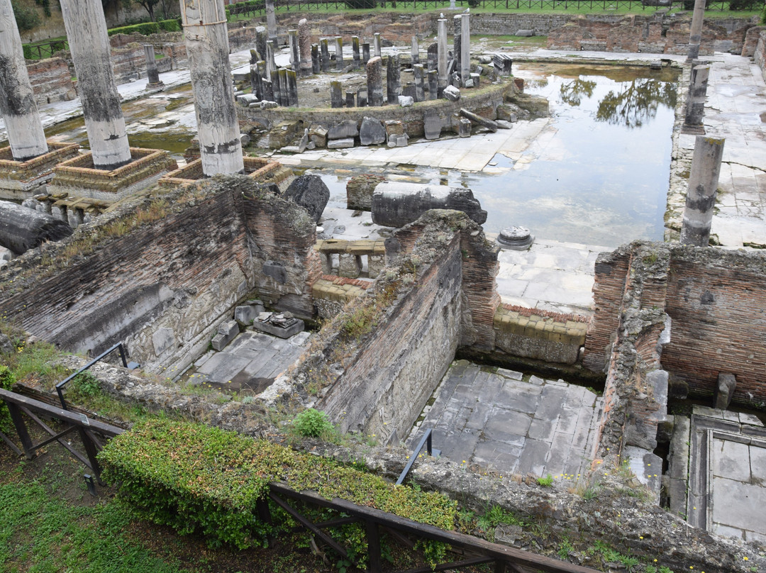 Macellum (Temple of Serapis)景点图片