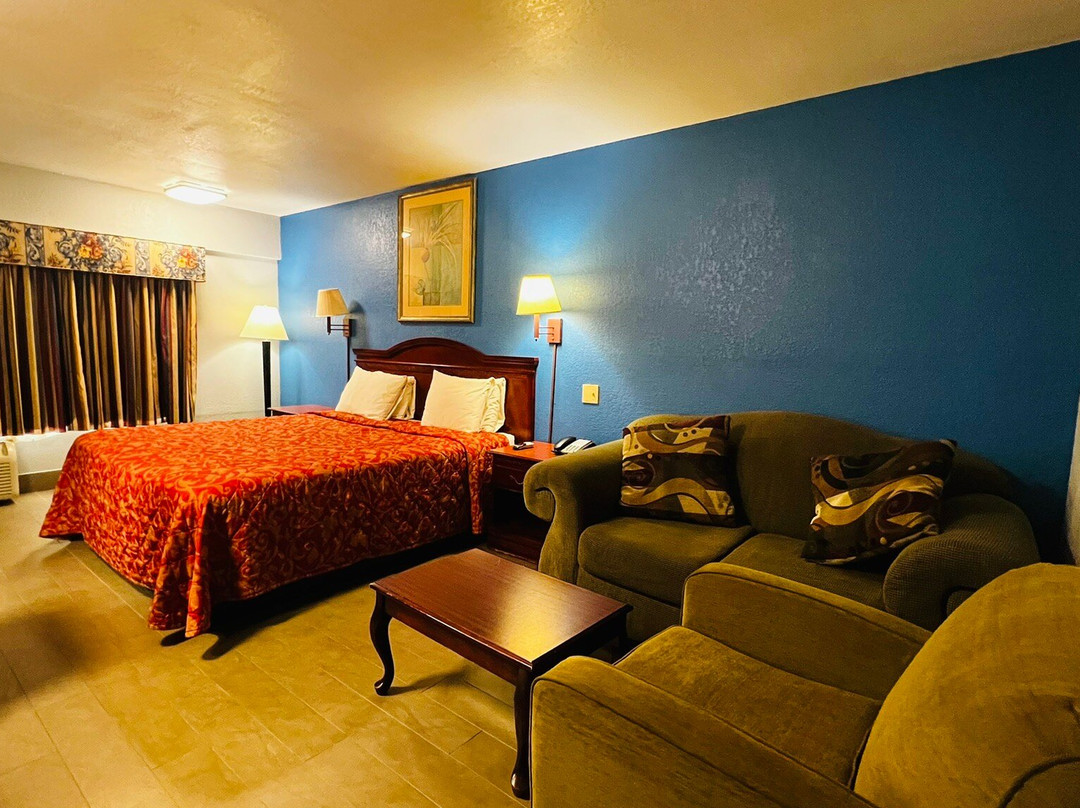 Holiday Lodge & Suites McAlester主图