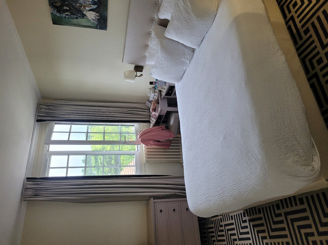 Logis Hostellerie Saint Pierre主图