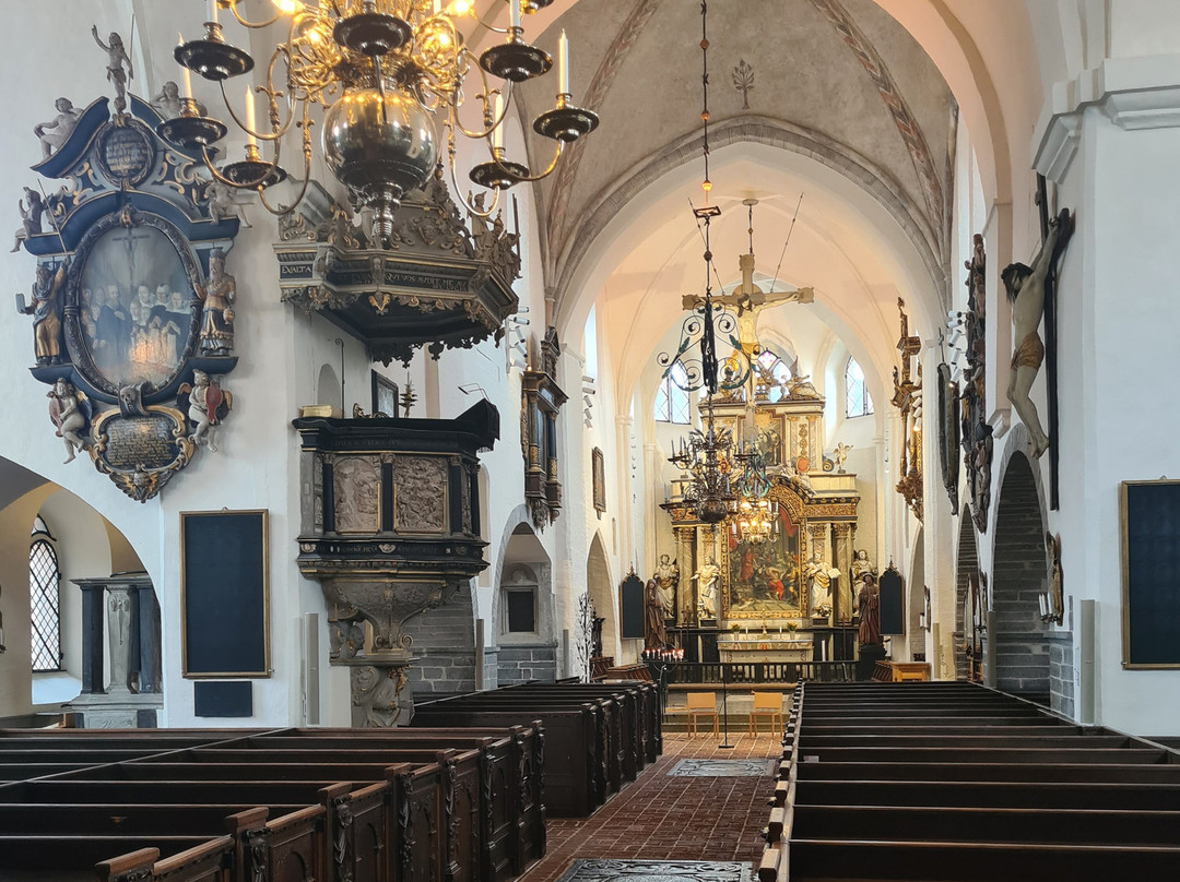 Sankta Maria Kyrka-于斯塔德必去景点