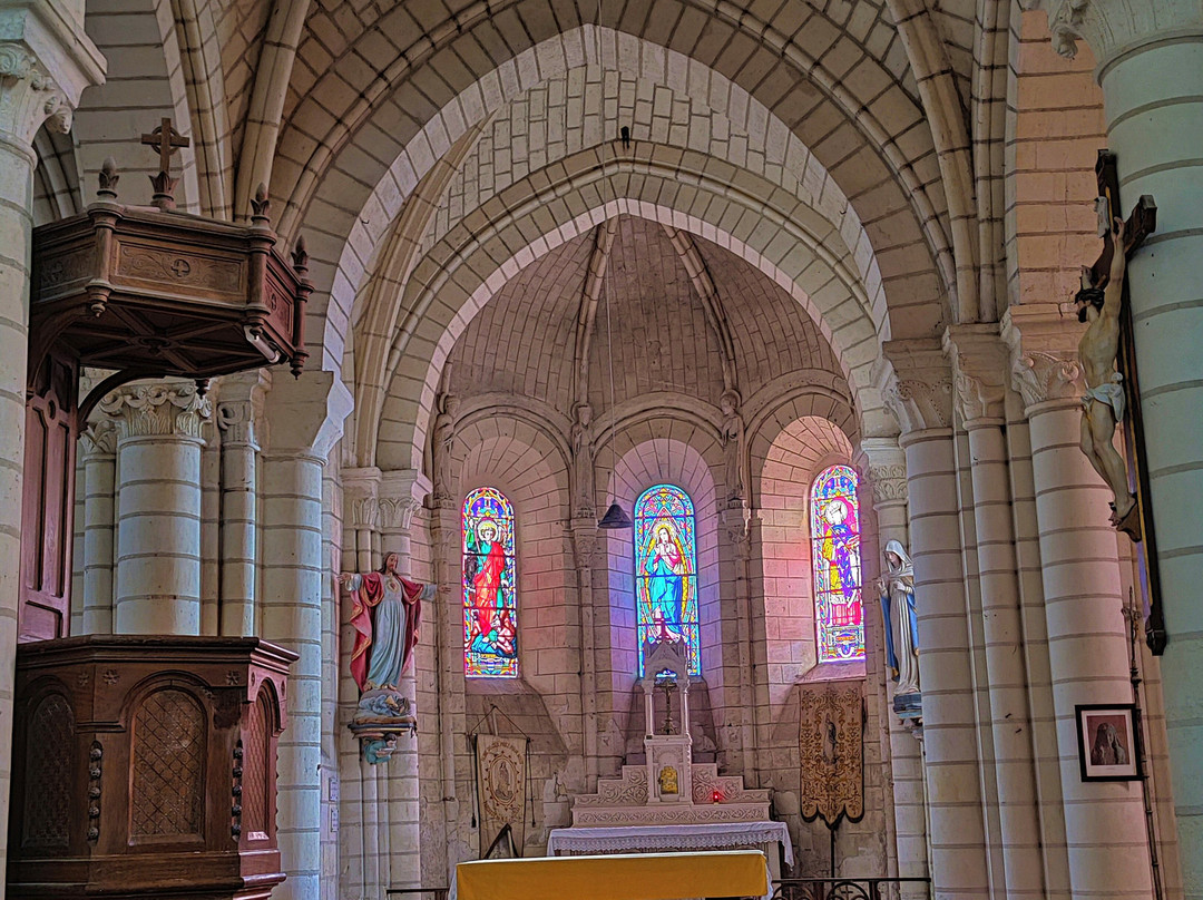 Eglise Notre-Dame à Crouzilles景点图片