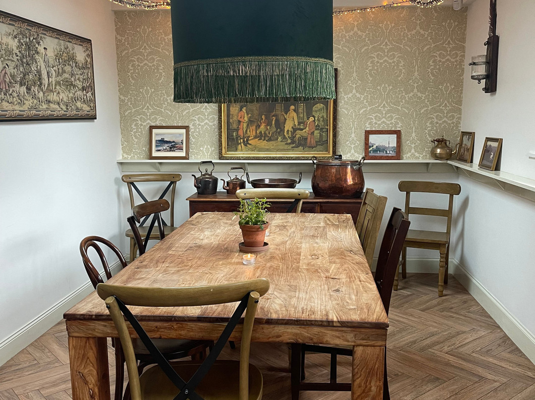 The Victoria Hotel Bar Bistro主图