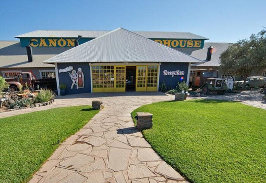 Safari World Tours-温德和克必去景点