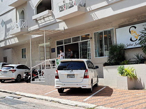 萨拜翼酒店主图