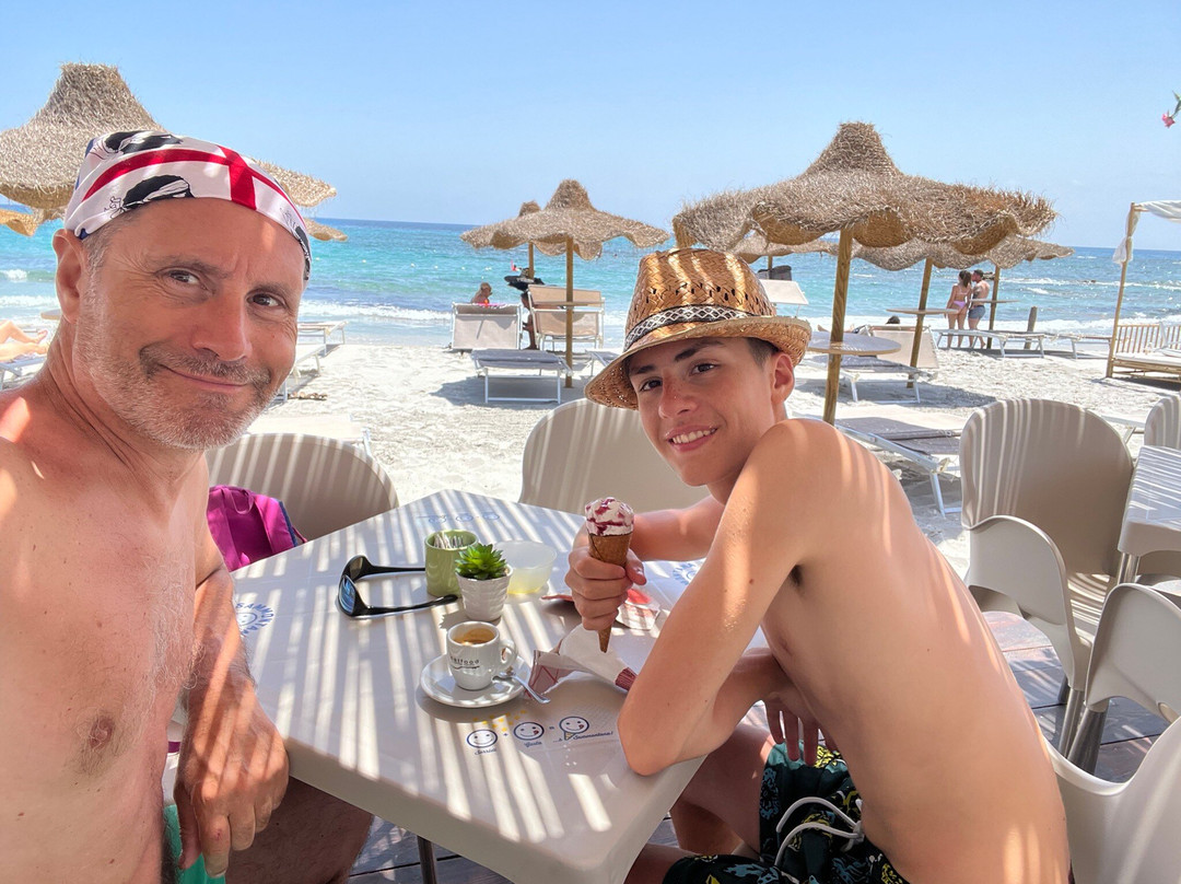 Spiaggia Di Cala Ginepro-Cala Ginepro必去景点