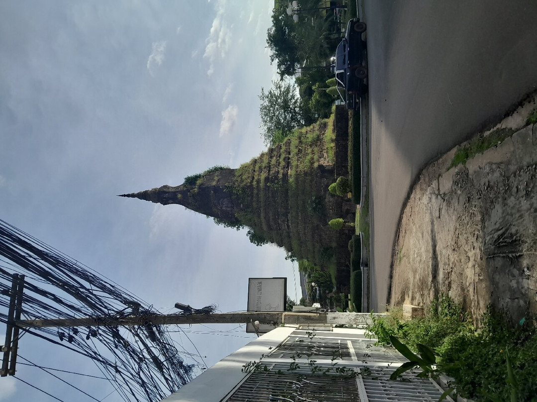 Black Stupa (That Dam)-万象必去景点