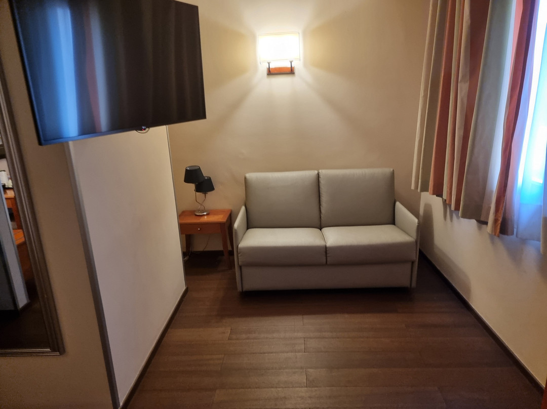 卡塞塔卡瓦列利酒店主图