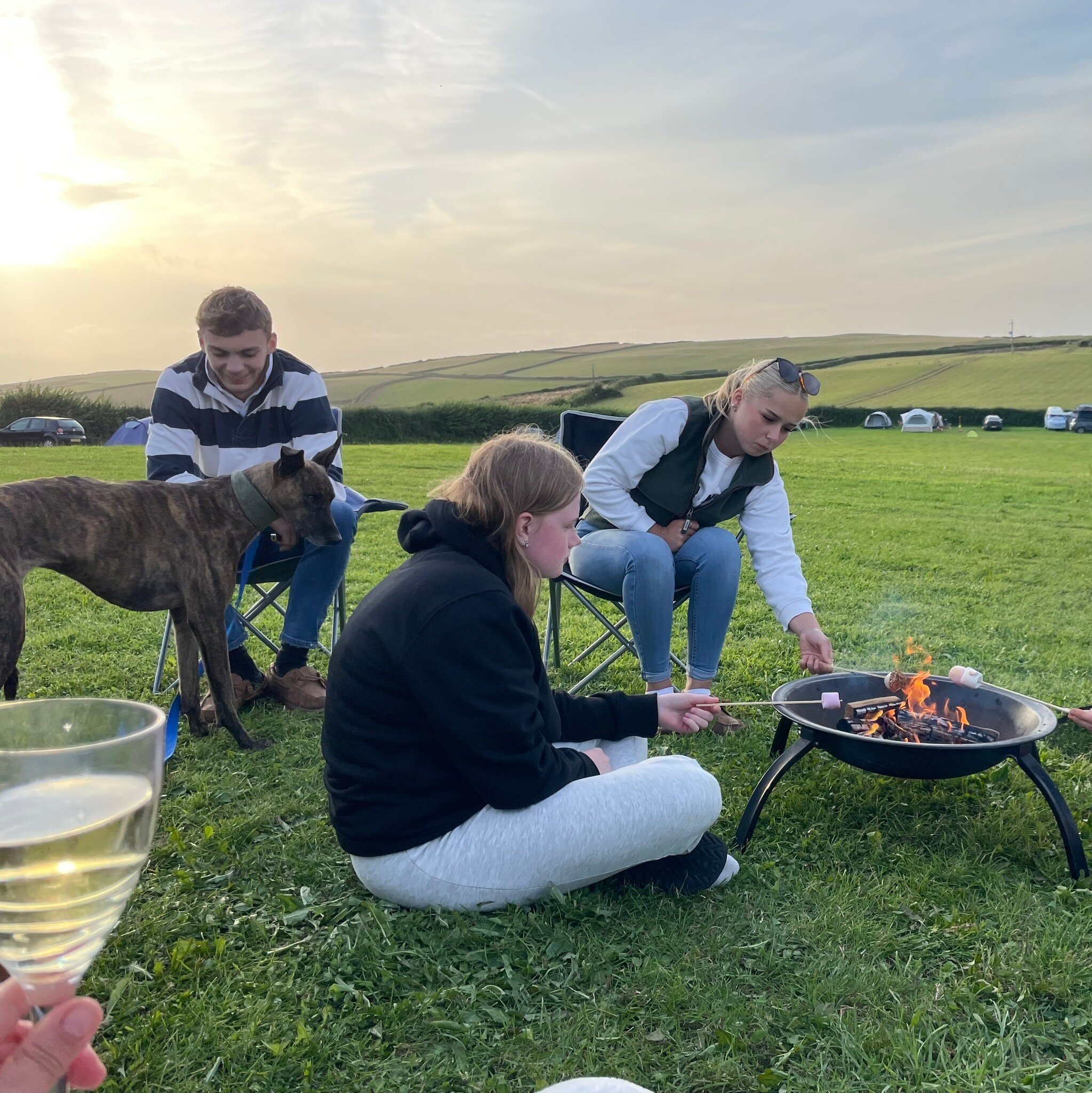 Combas Farm Camping-官方