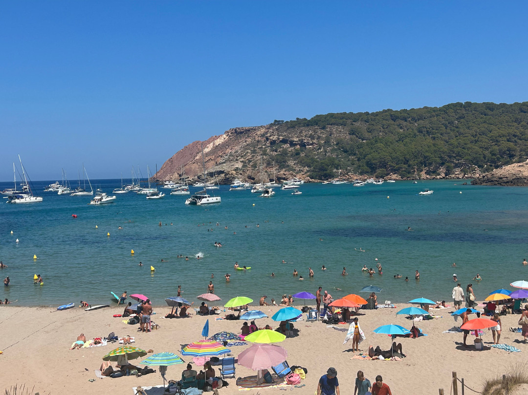 Cala Algaierens-休达德亚必去景点