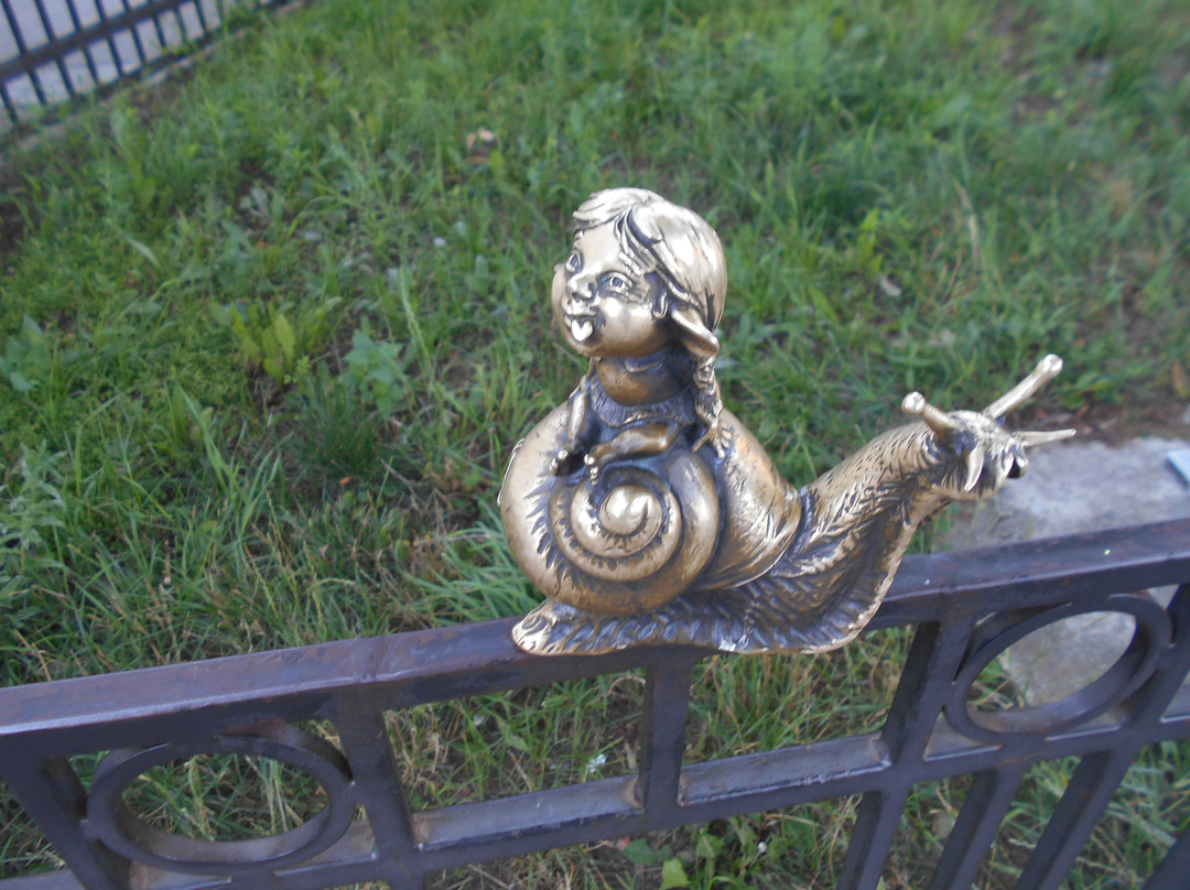 Malyshka Khomlin Sculpture景点图片