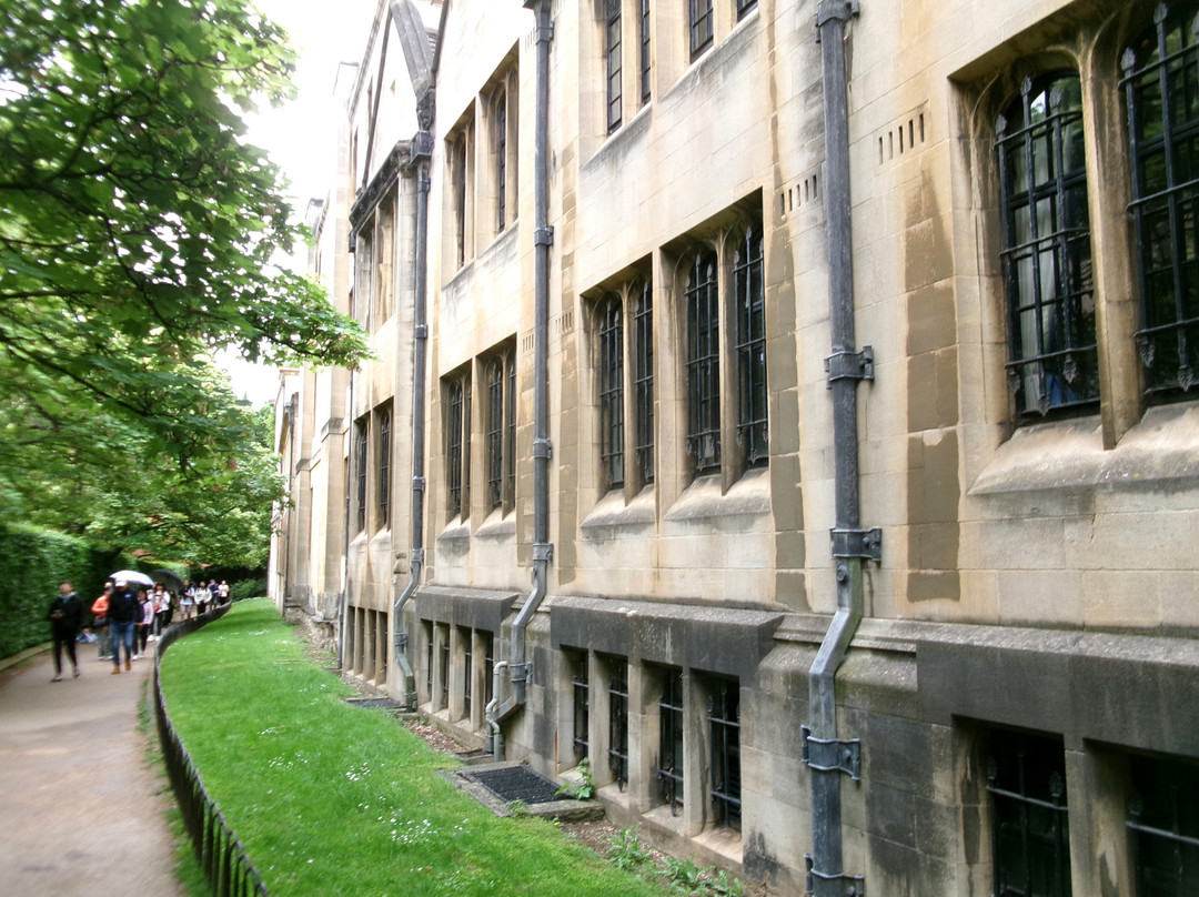 牛津大学基督教堂学草坪-牛津必去景点