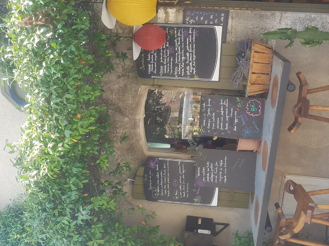 Chez Emily Fromagerie景点图片
