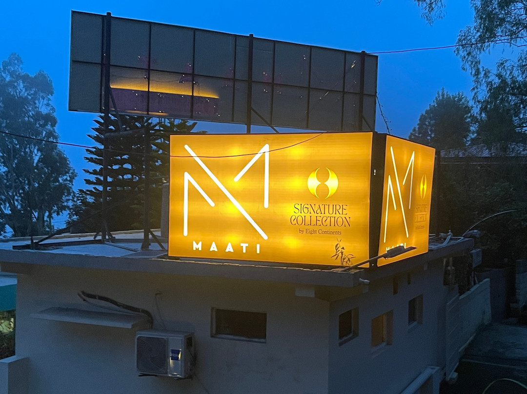 Maati Signature Collection By The Lake Hill