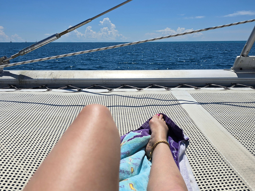 Catamaran Sailing Antigua景点图片