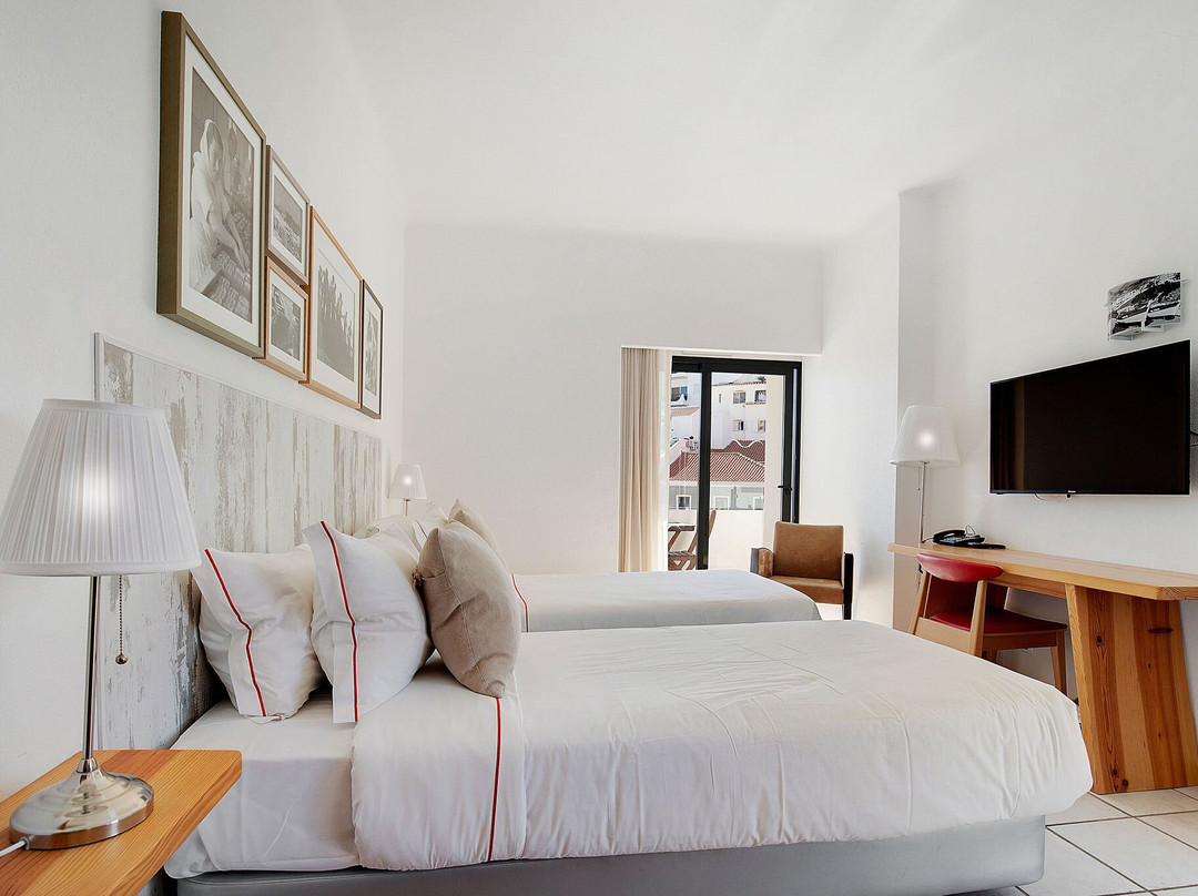 Hotel Carvoeiro Plaza主图