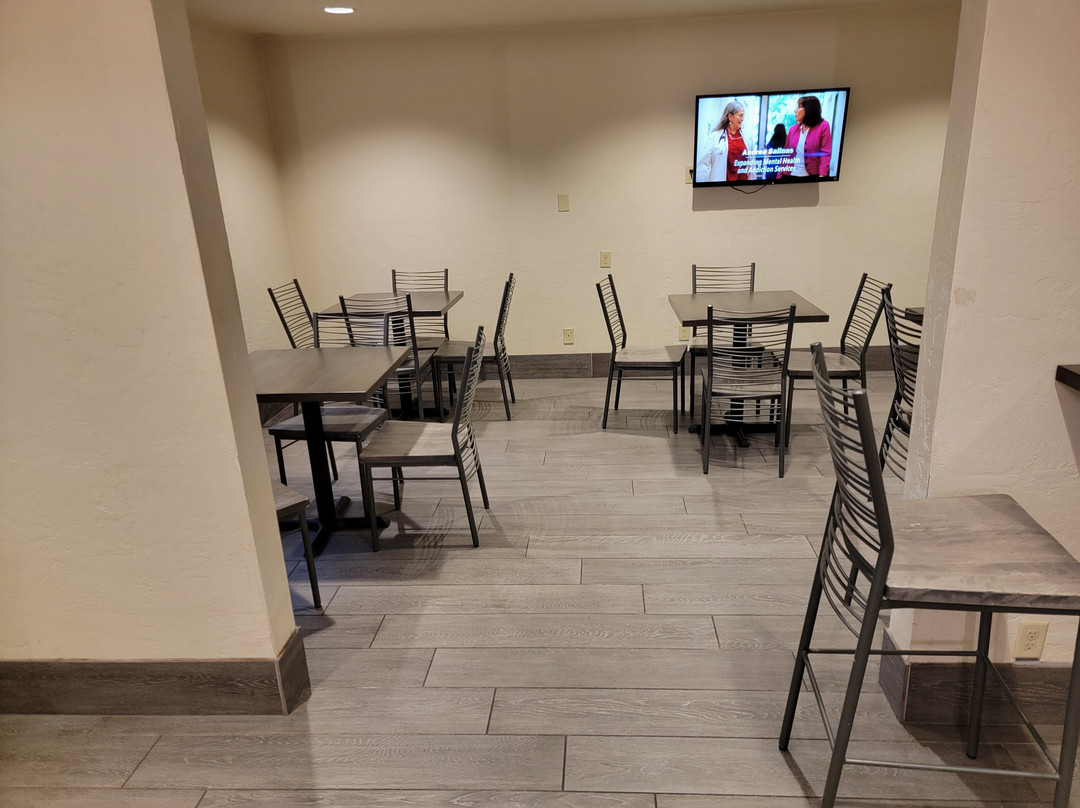 Super 8 by Wyndham Portland Airport主图