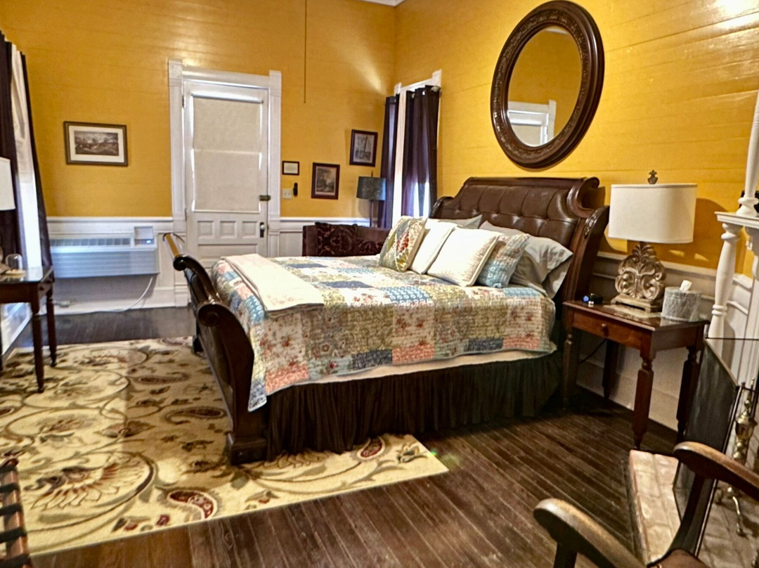 Jarrell酒店住宿-Inn On The Creek