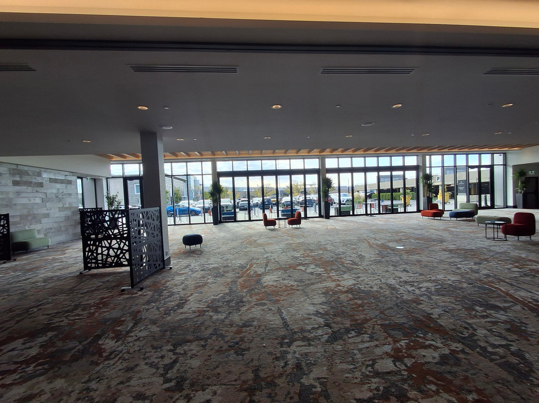 拉瓦尔喜来登酒店主图