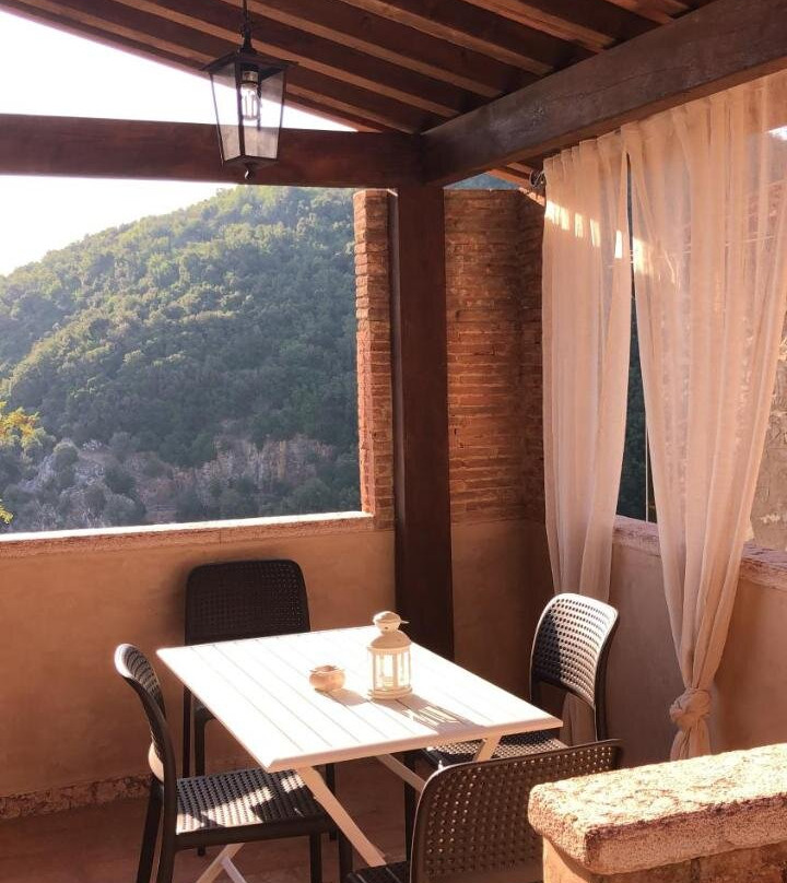 博尔戈贵妇人酒店