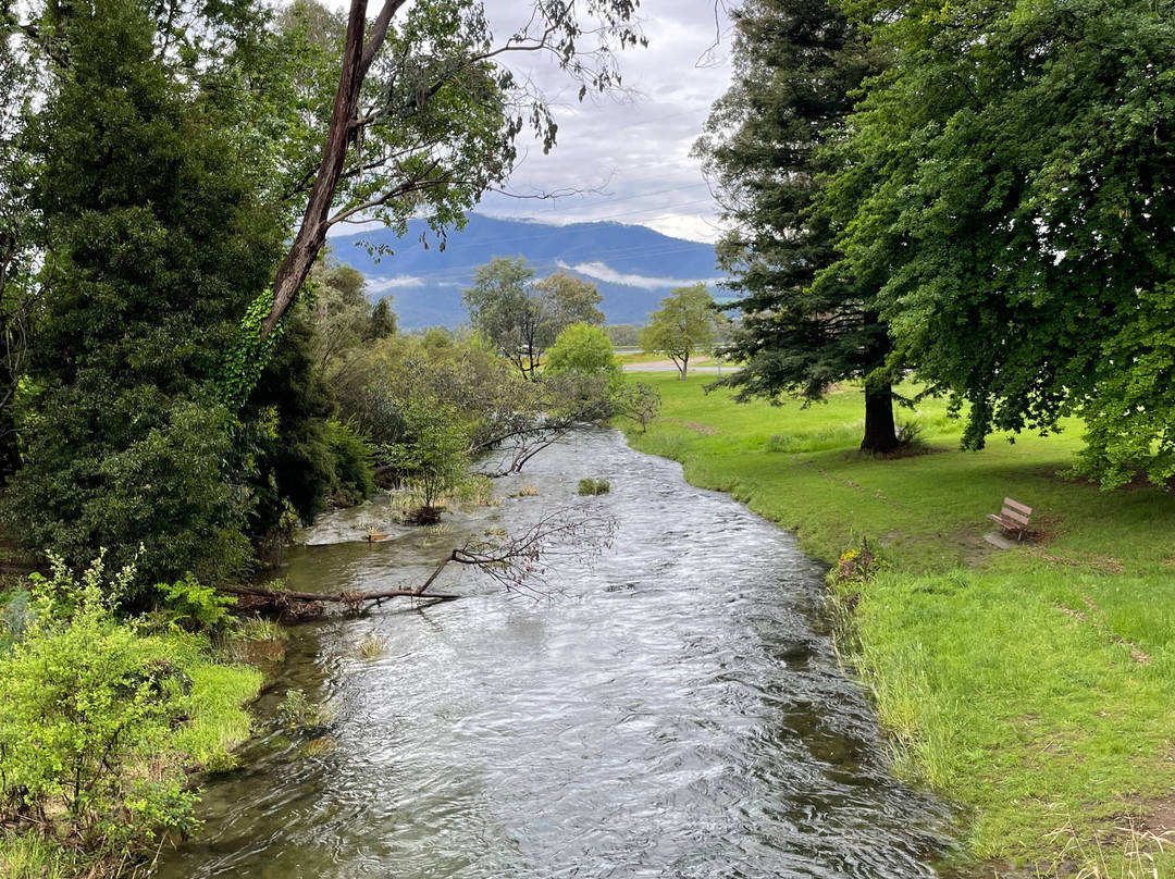 Mount Beauty Pondage-Mount Beauty必去景点