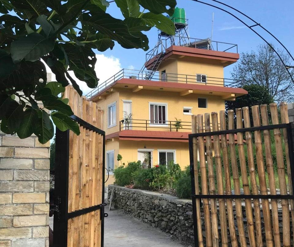 Mone's Mountain View Hotel