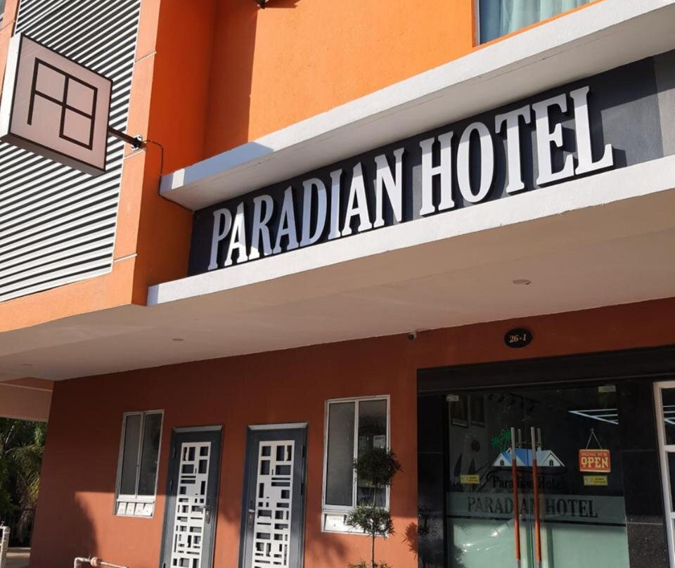 Paradian Hotel