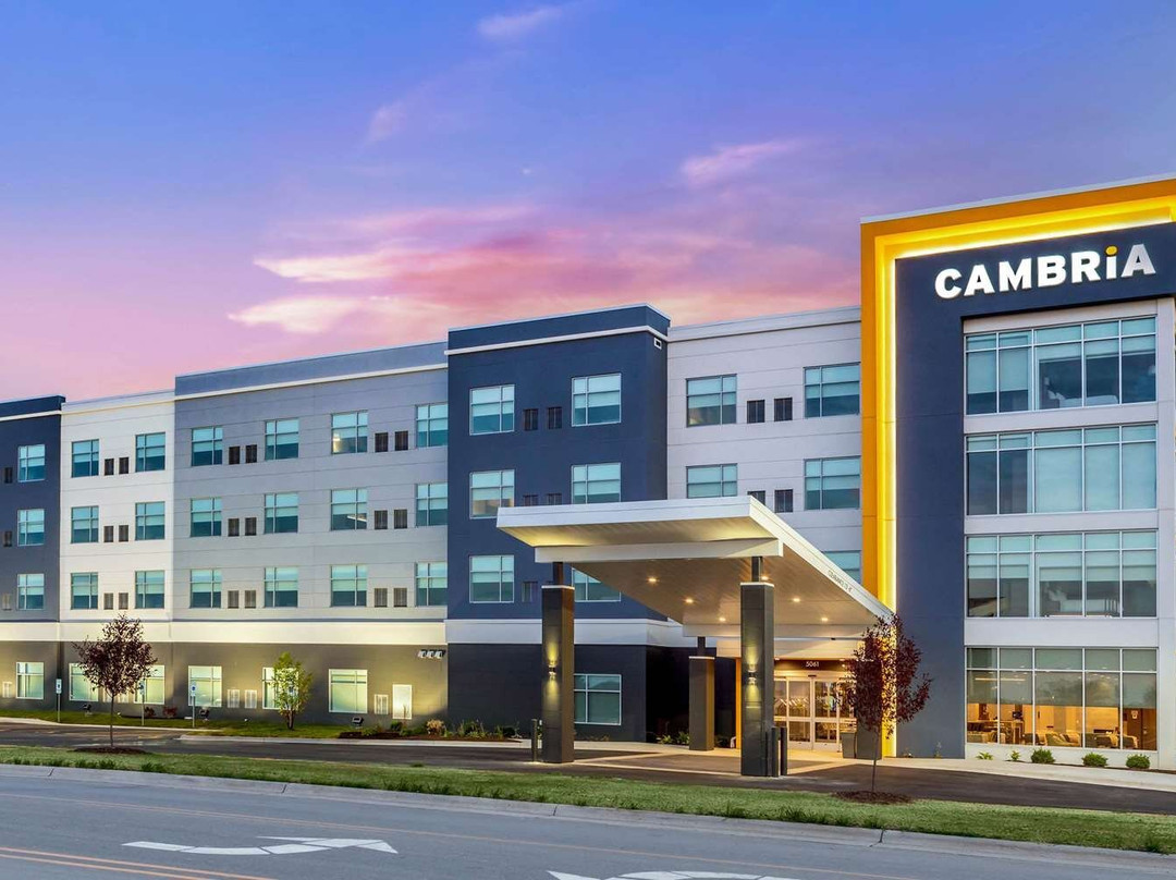Cambria Hotel Davenport Quad Cities主图