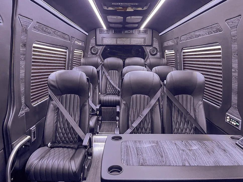 Lux4rides Limousine service and black car services-California City必去景点