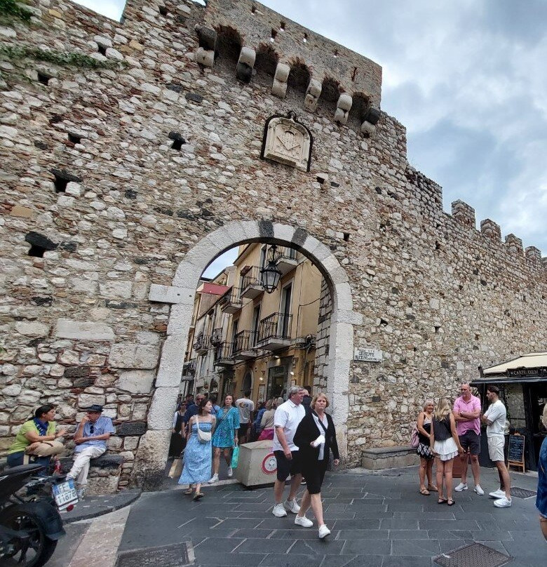 Porta Catania di Taormina-陶尔米纳必去景点