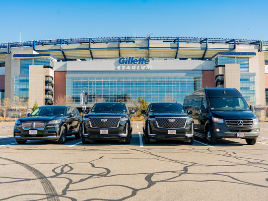 Patriots Limousine & Car Service-福克斯伯勒必去景点