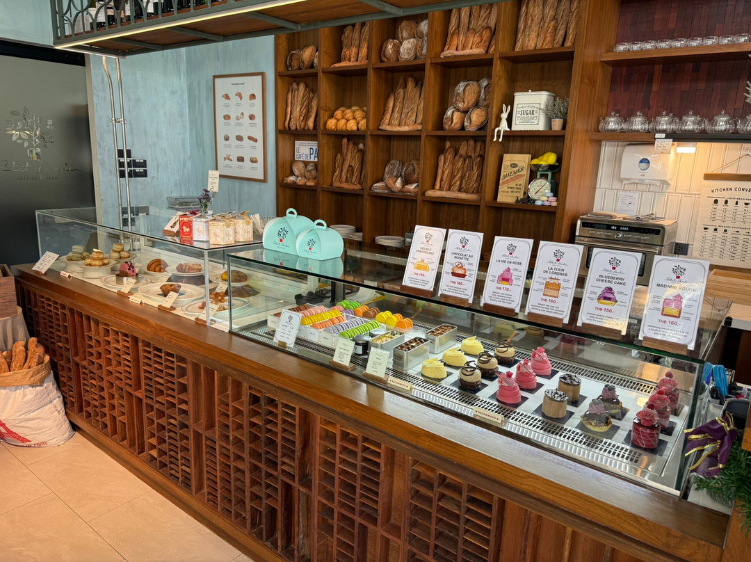 Petit Jardin Bakery & Bistro