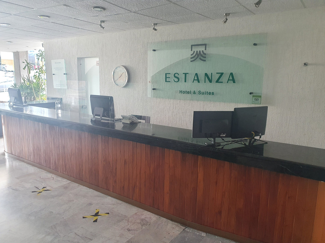 Estanza Hotel & Suites主图