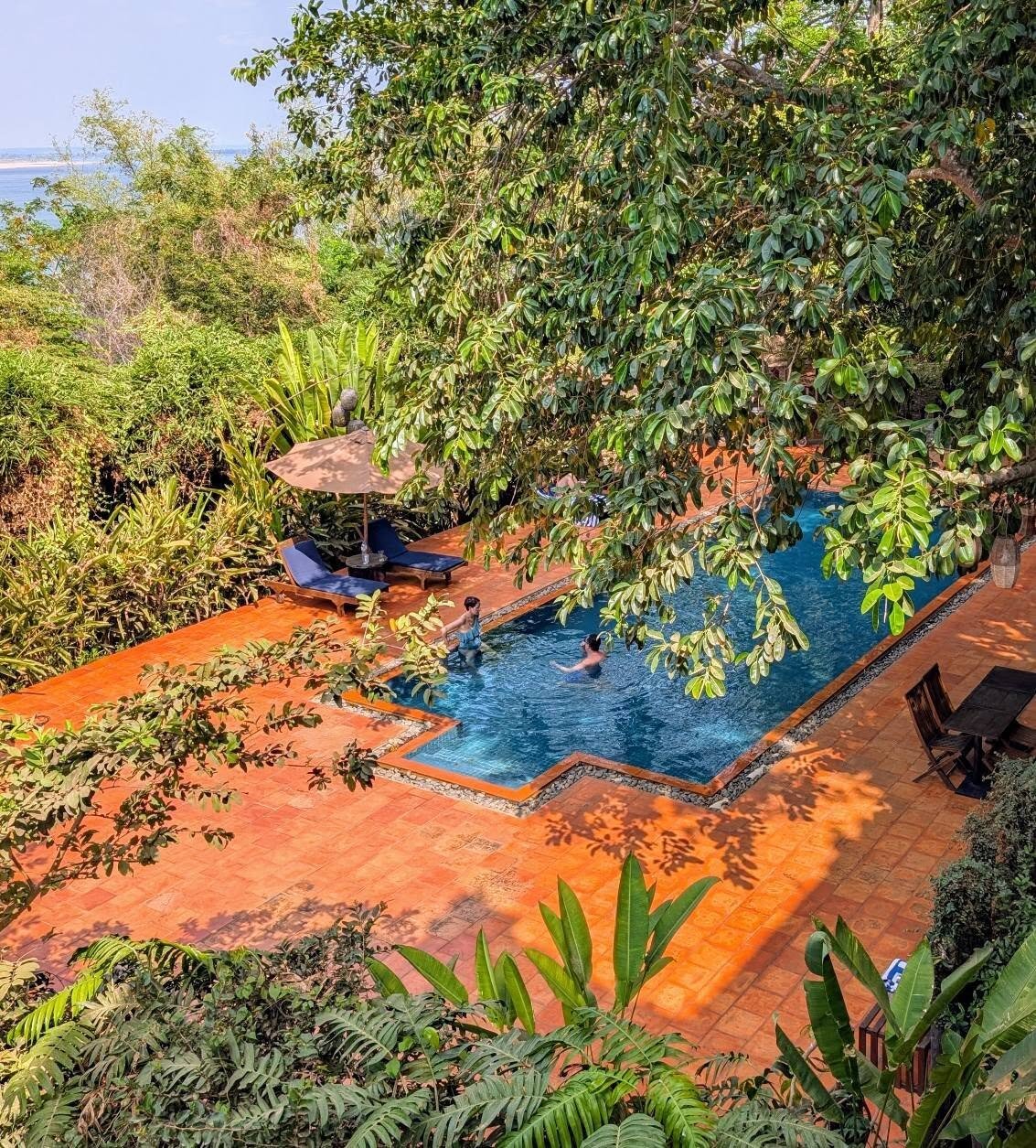 Le Relais de Chhlong-泳池