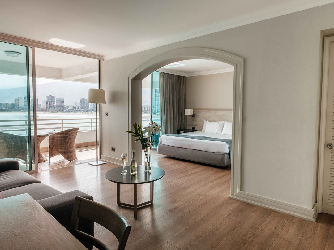 Hotel Terrado Suites Iquique主图