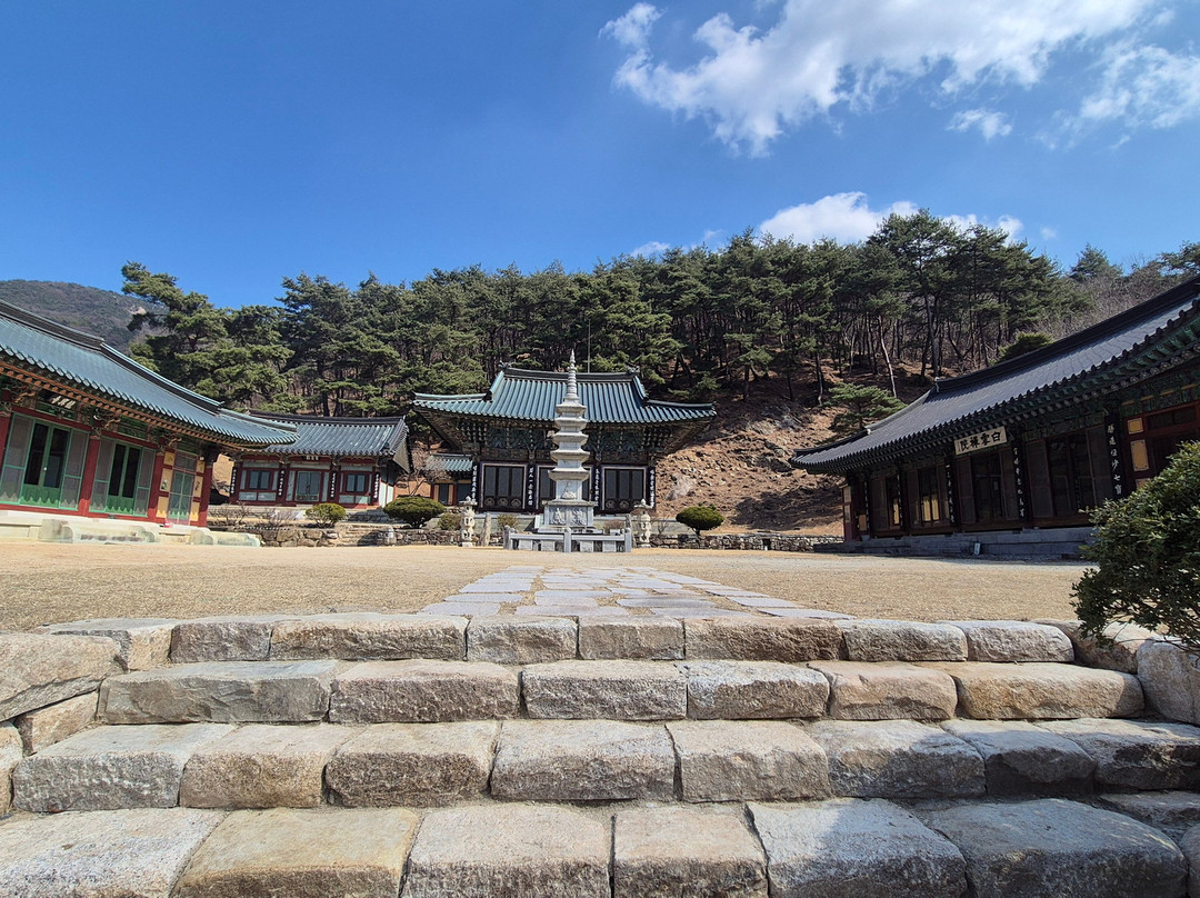 Sangju Yongheungsa Temple