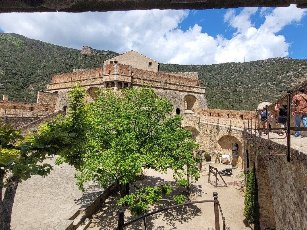 Fort Liberia景点图片