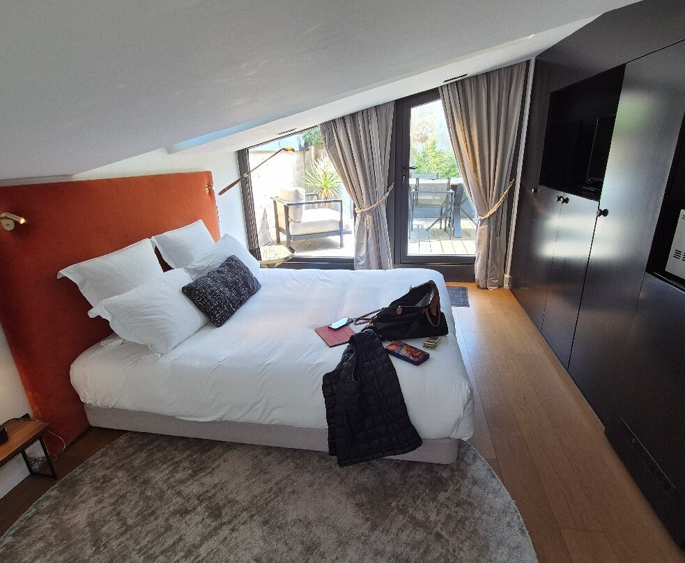 Hôtel Cardinal Bordeaux主图