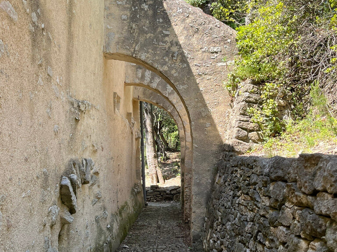Le Jardin Médiéval de Notre Dame d'Aubune-Beaumes-de-Venise必去景点