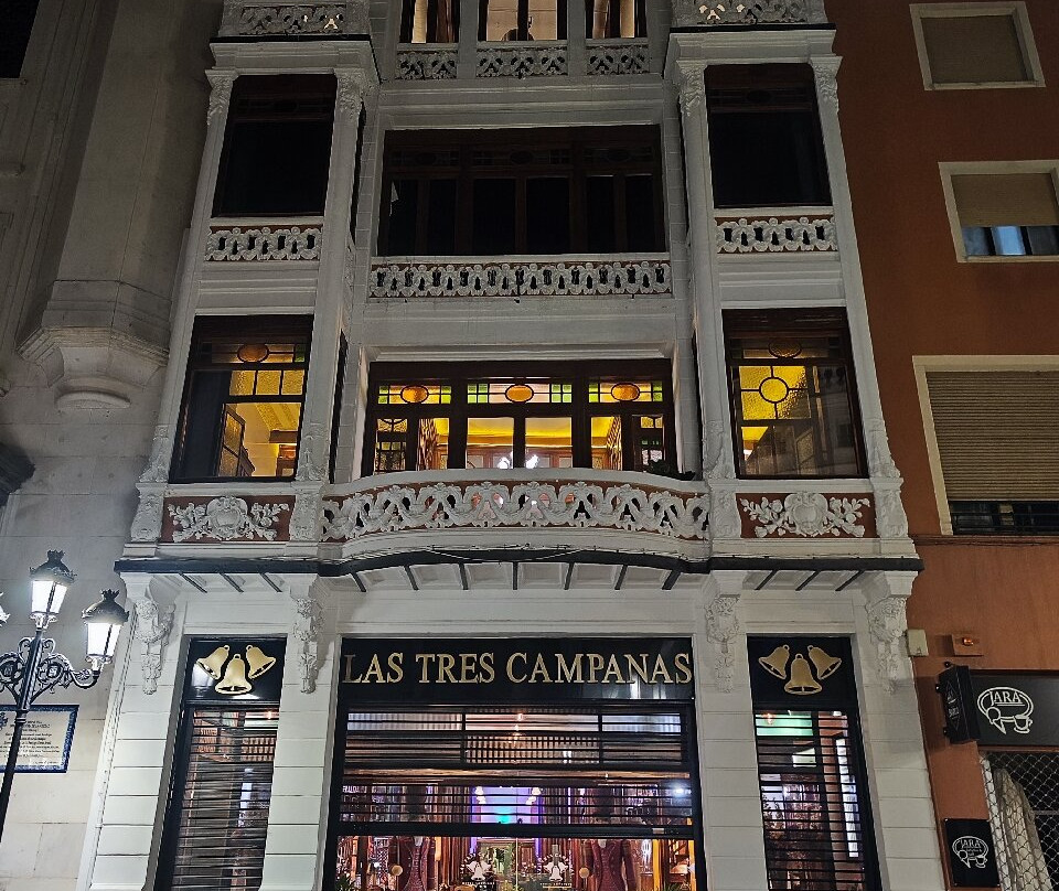 Hotel Las Tres Campanas