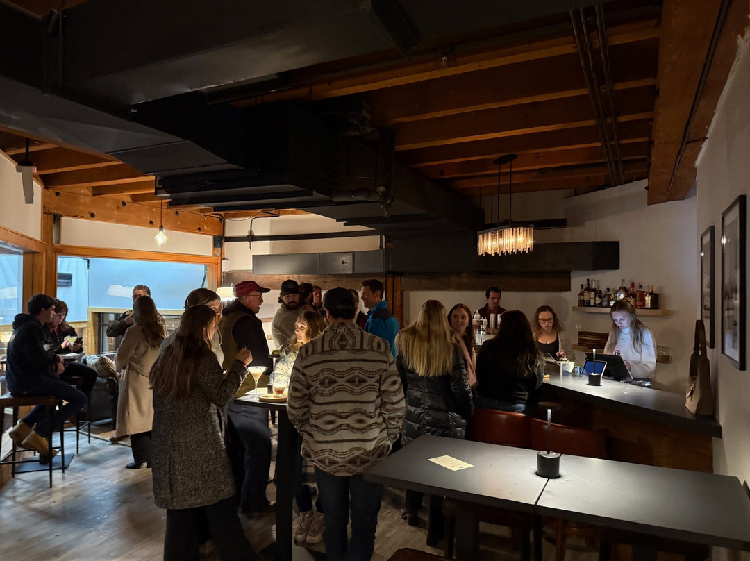 Bluebird Martini Bar And Lounge