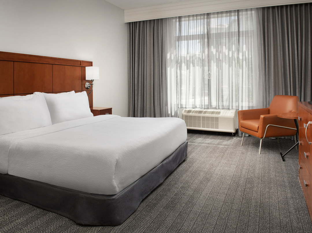 Courtyard by Marriott Jacksonville Flagler Center主图