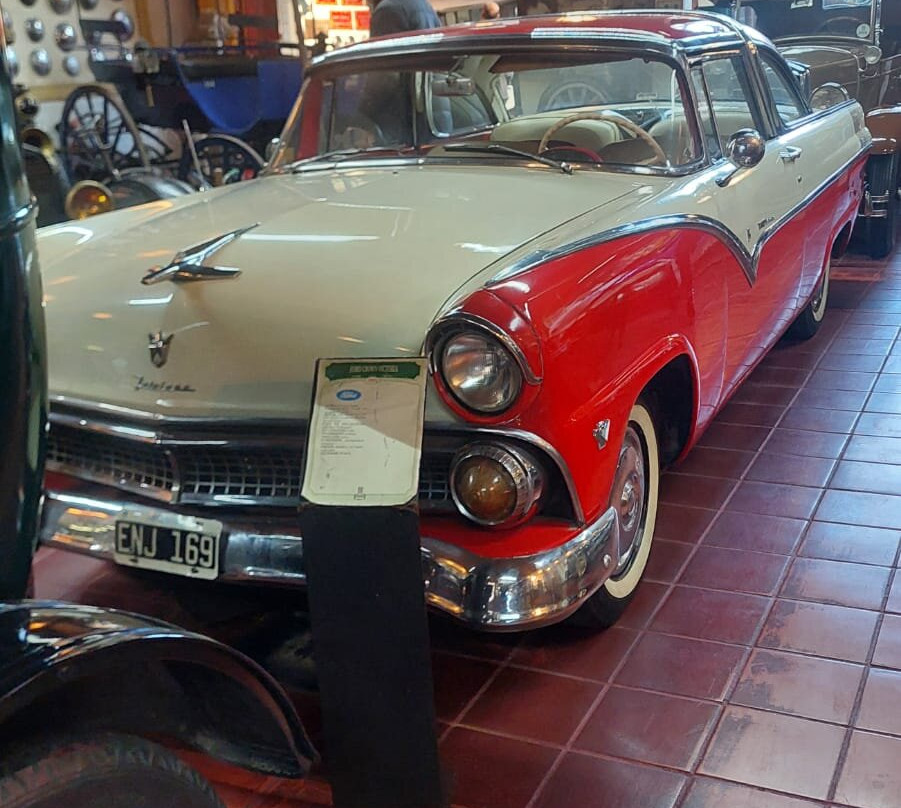 Museo del Automovil y Ramos Generales Coleccion Rau-拉普拉塔必去景点