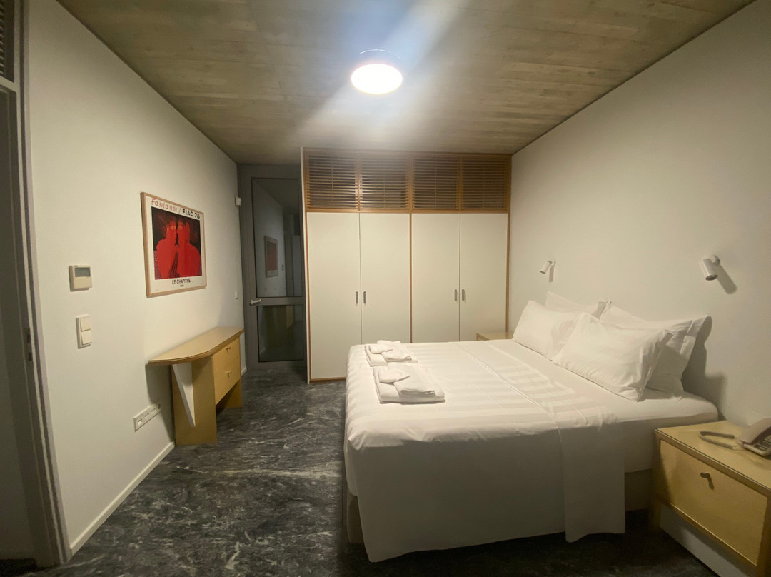 Athens BlueBuilding主图