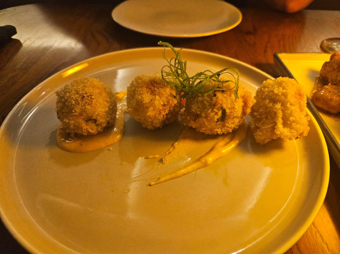YORK Cocktail Bar and Bistro