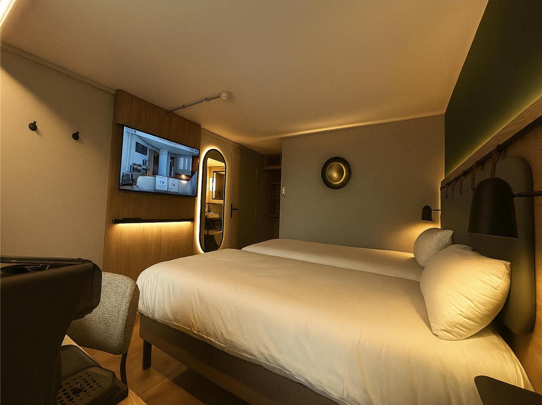 Campanile Clermont Ferrand Nord- Riom主图